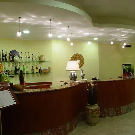 La Fenice Hotell 3*